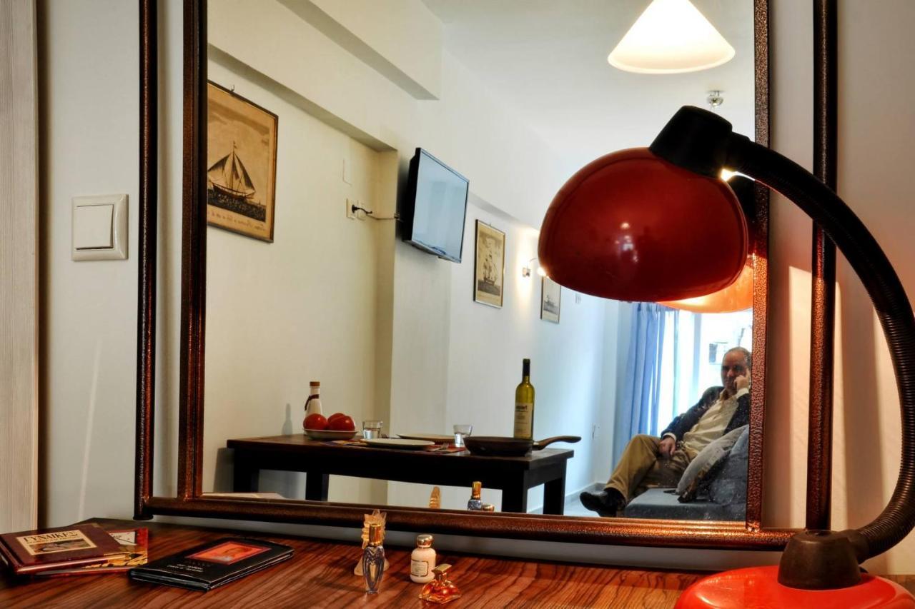 Studios Costas Mantouki Luaran gambar